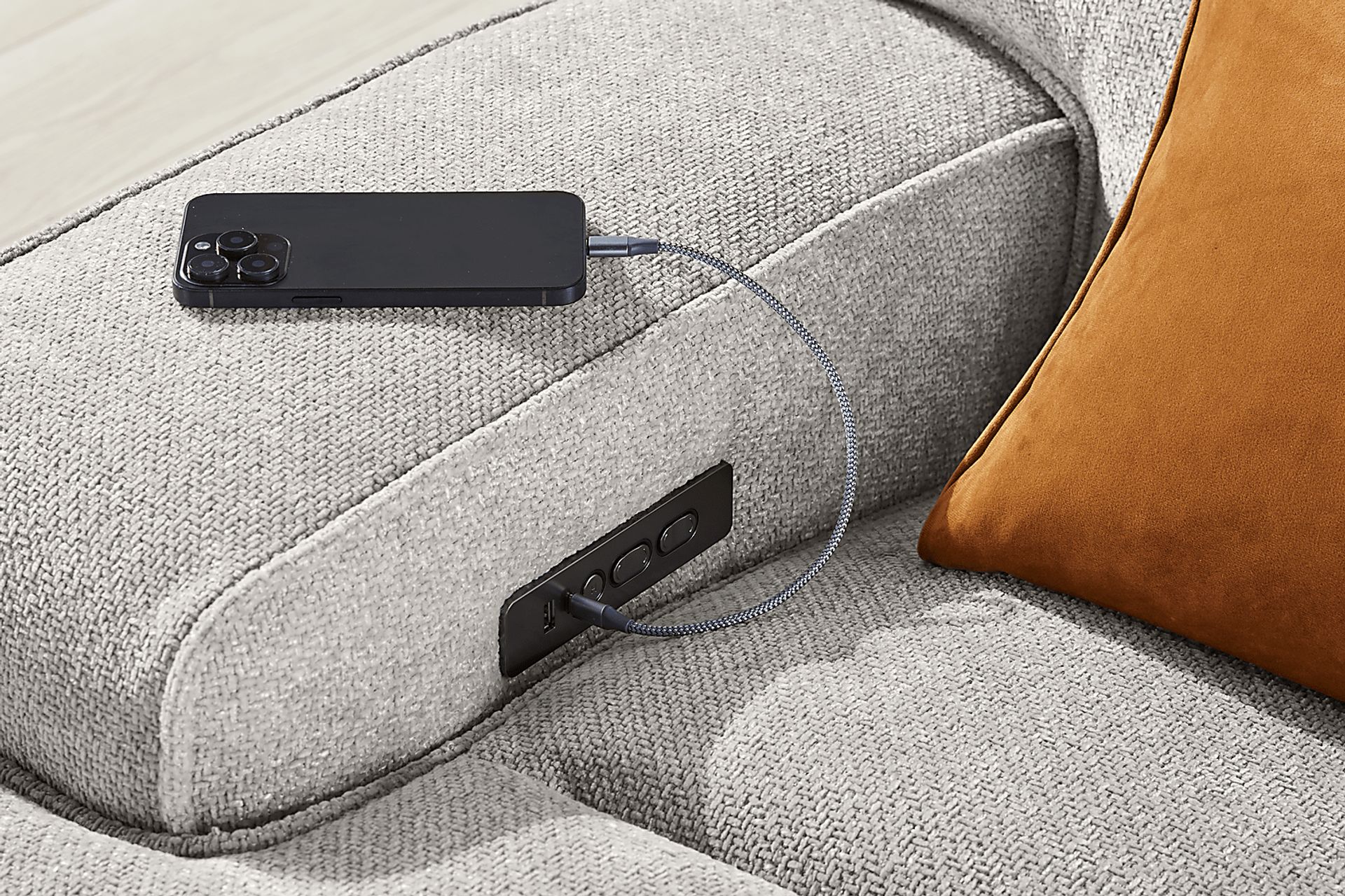 Hadley Park Beige 3 Pc Dual Power Reclining Sectional - Image 6