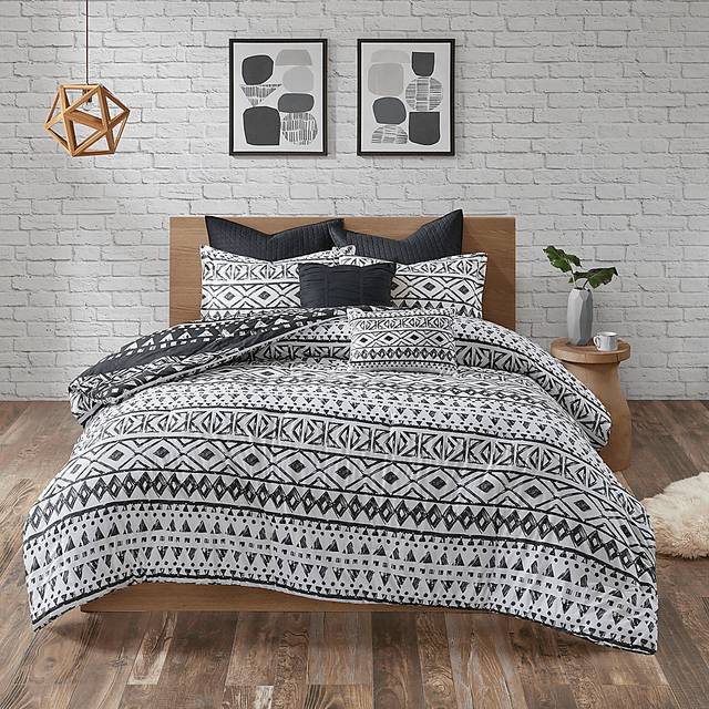 Haisley Black 7 Pc King Comforter Set - Thumbnail - Image 3