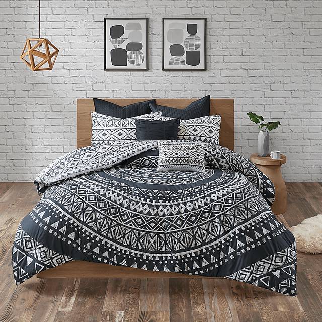 Haisley Black 7 Pc King Comforter Set - Thumbnail - Image 1