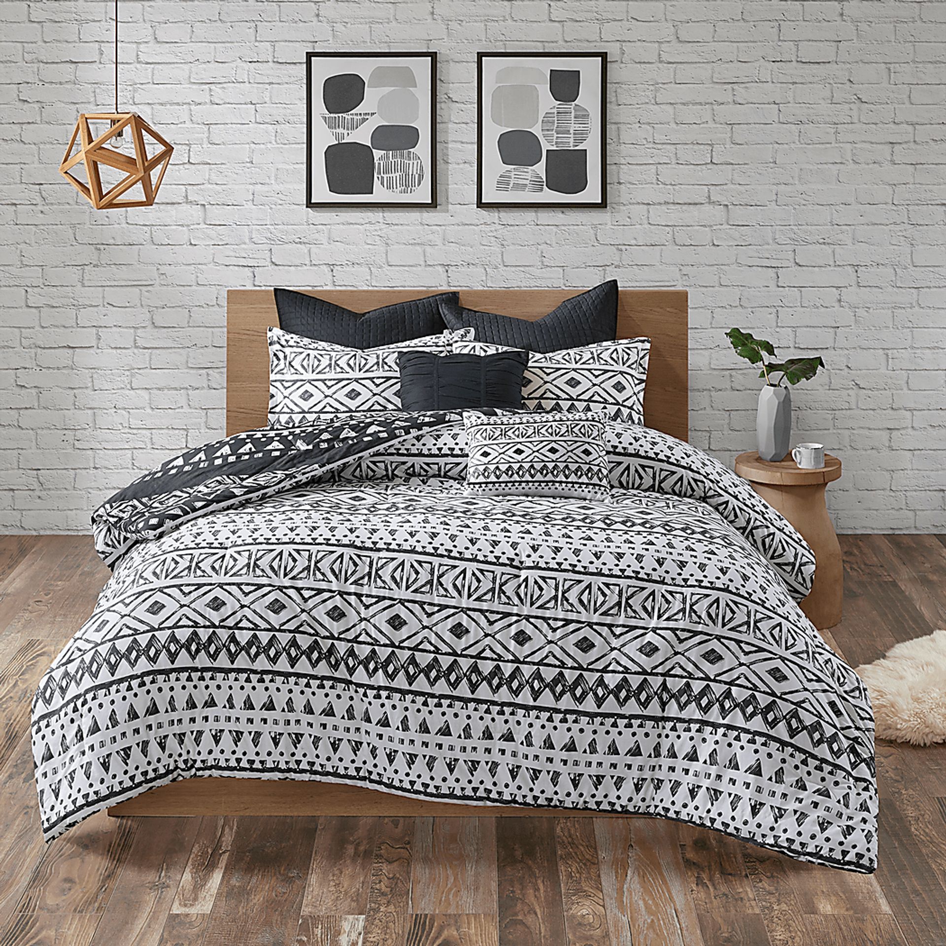 Haisley Black 7 Pc Queen Comforter Set - Image 3