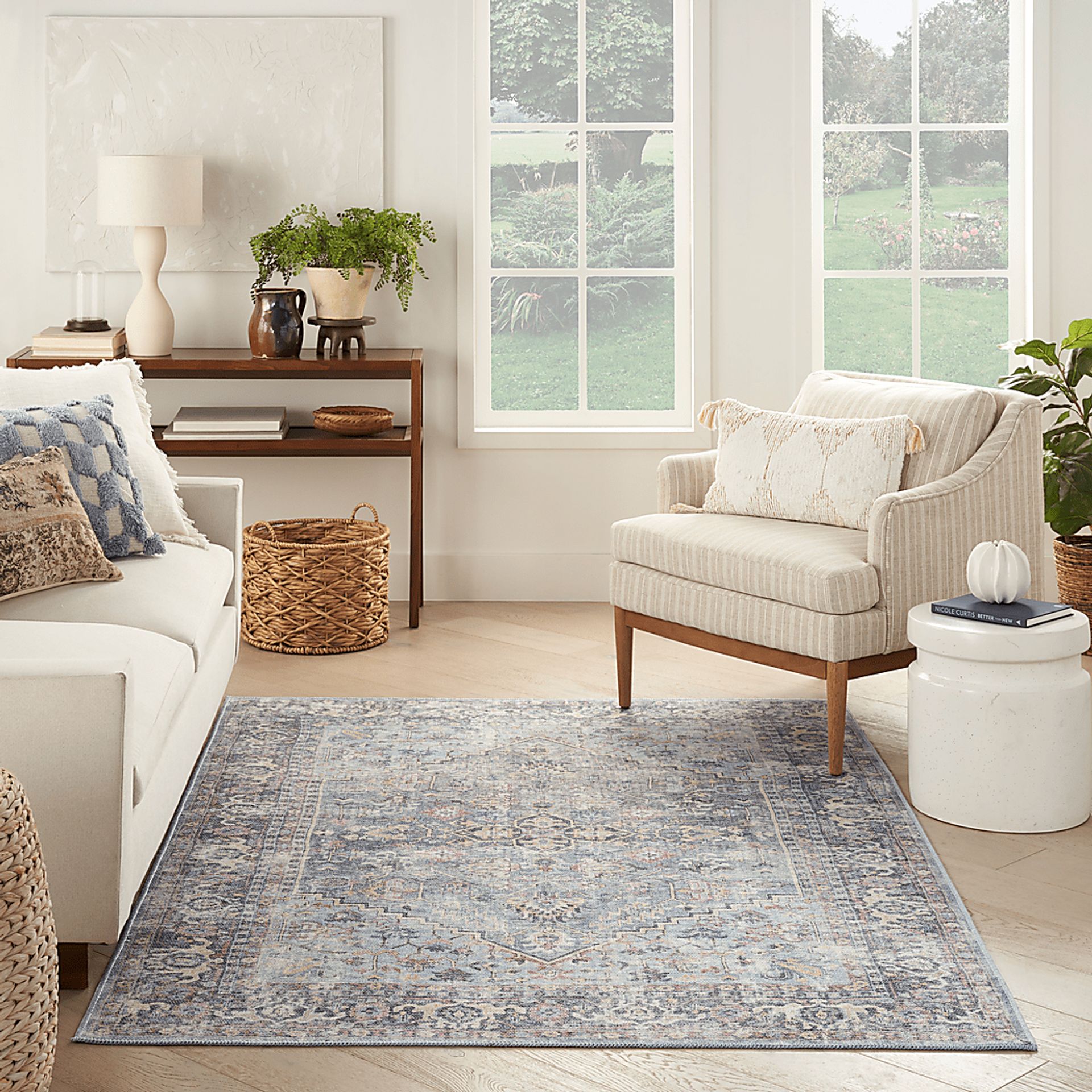 Haleigh Elle Light Gray 4' x 6' Rug - Image 2