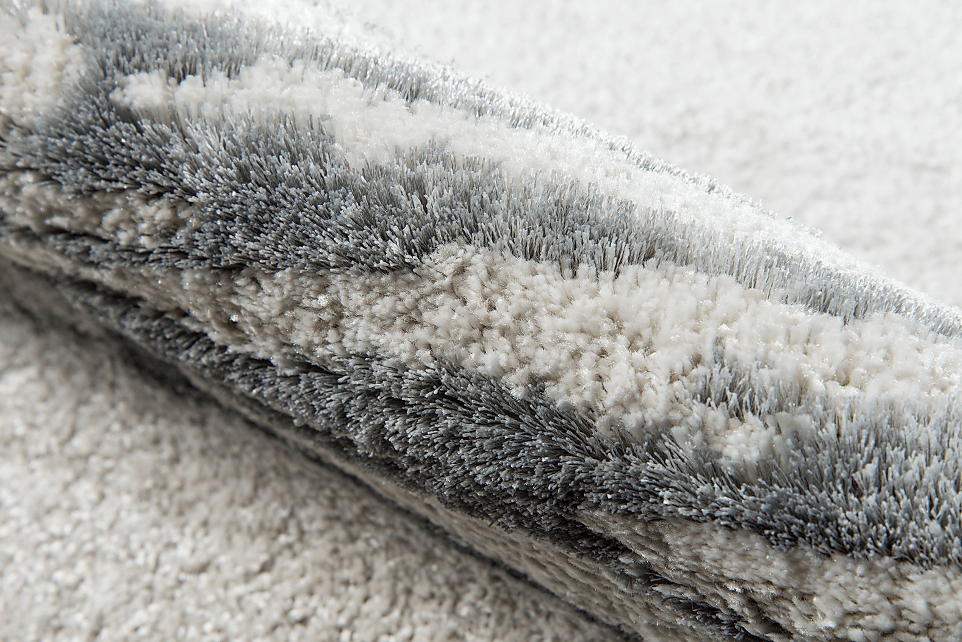 Halina Gray 5'3 x 7'2 Rug - Image 3