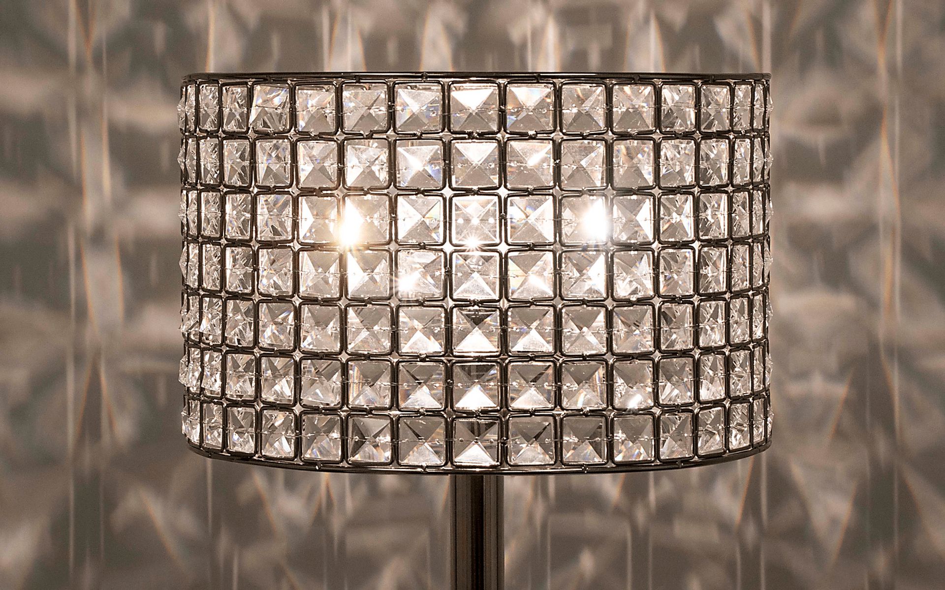Halissee Bay Silver Lamp - Image 3