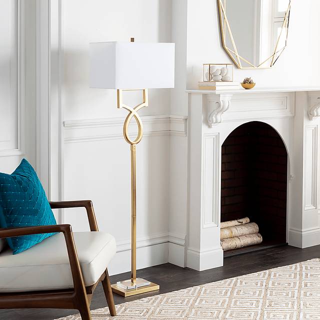 Halstead Point Brass Floor Lamp - Thumbnail - Image 4