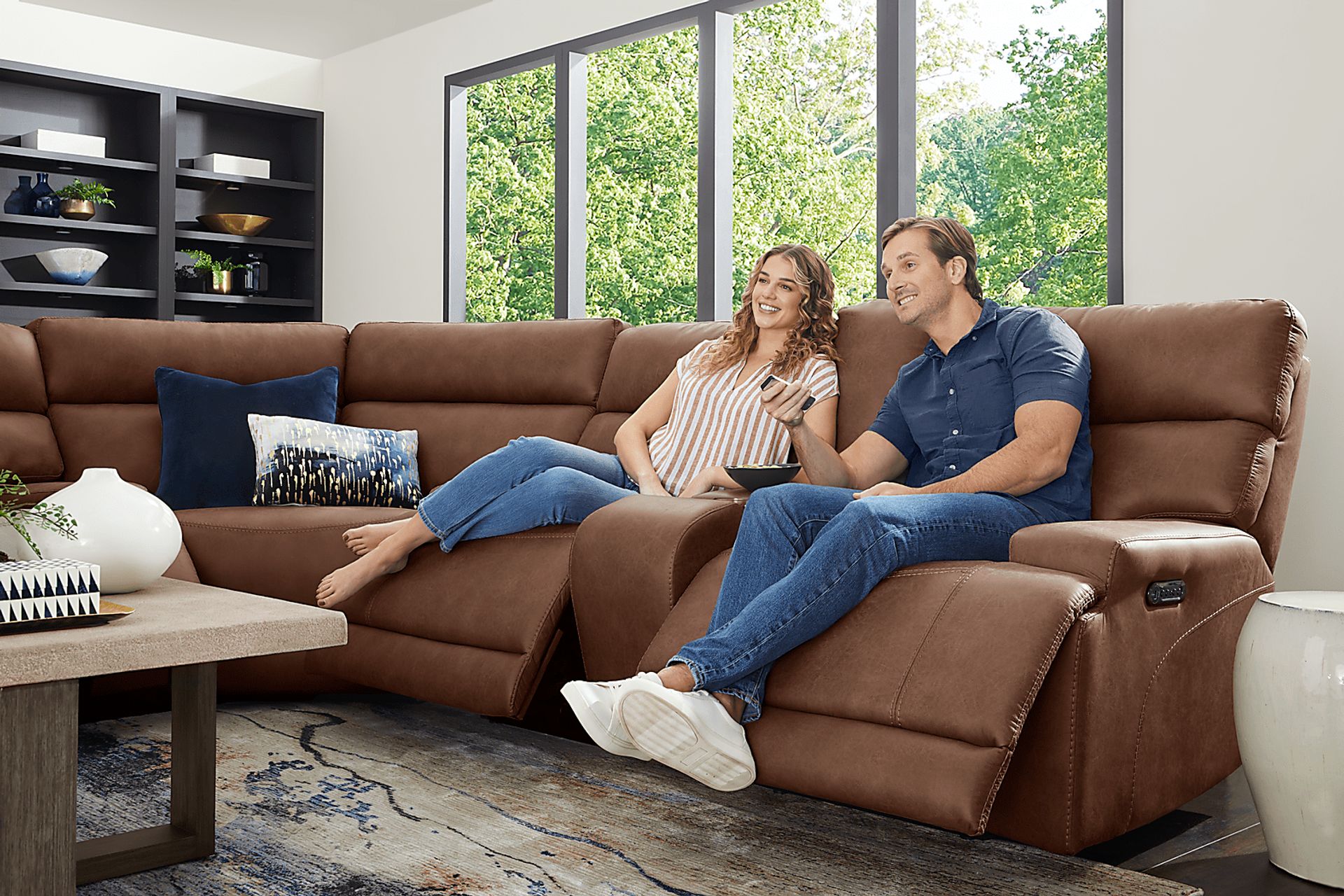 Hamilton Tobacco 3 Pc Dual Power Reclining Sectional - Image 8