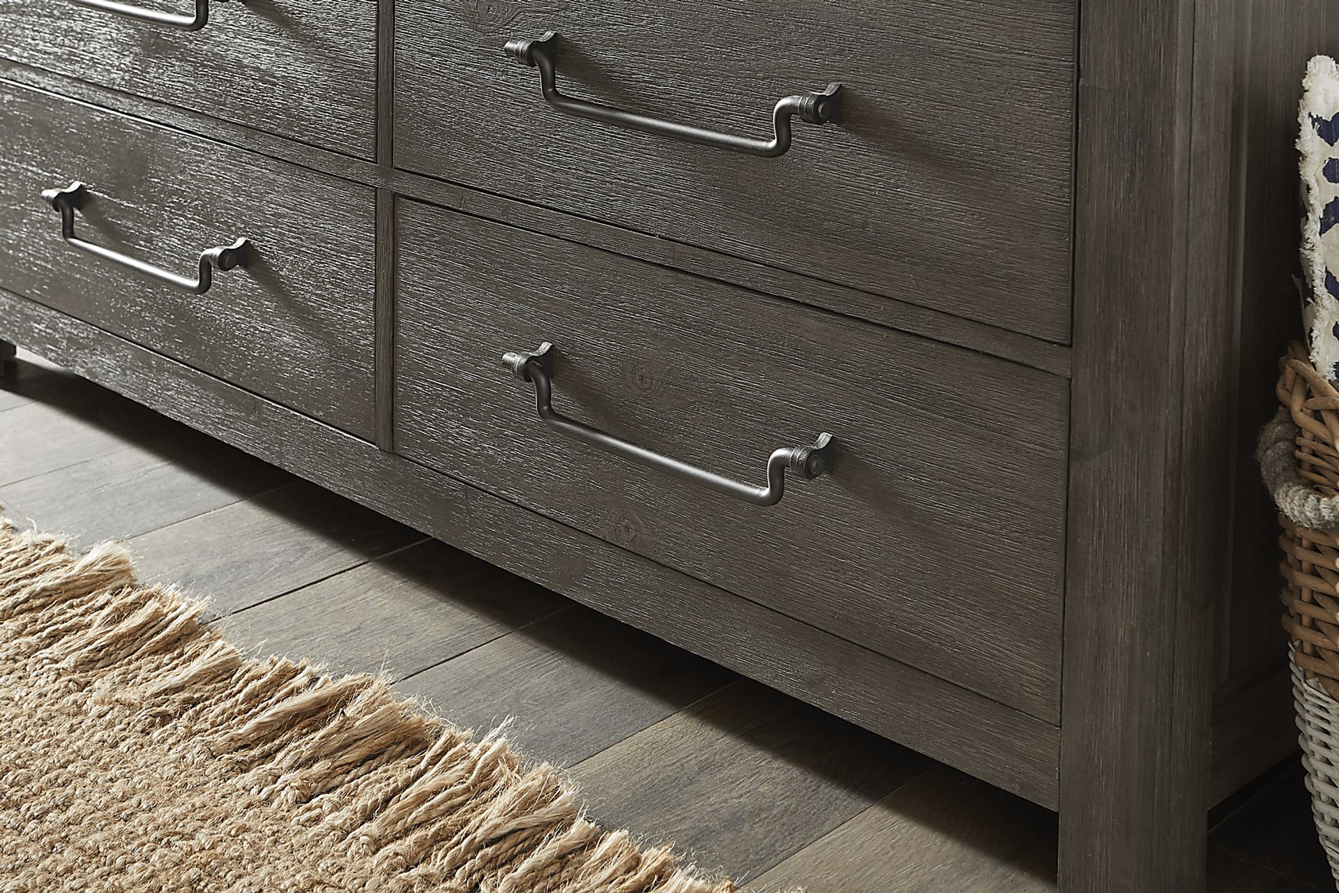 Hampton Falls Brown 7 Pc King Panel Bedroom - Image 5