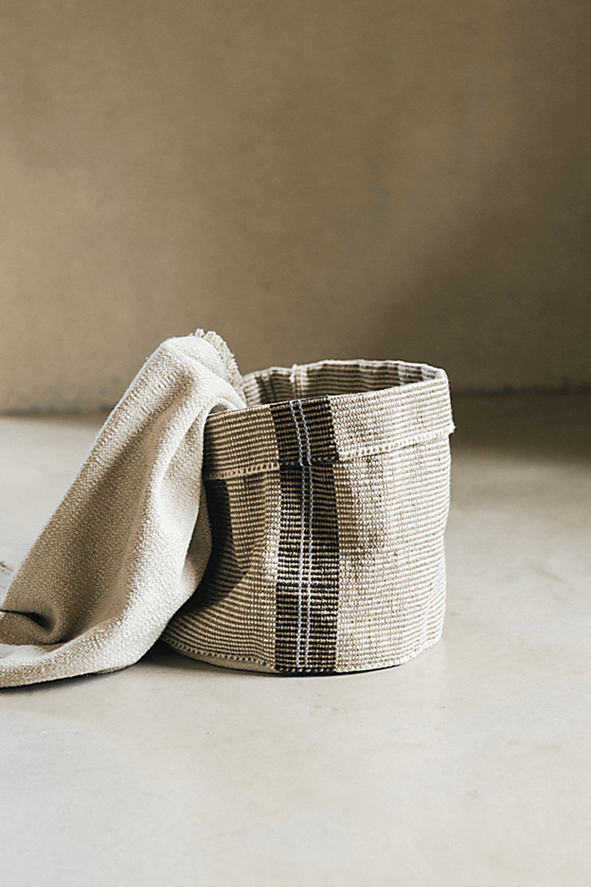 Handloom Natural/Brown Basket - Image 3