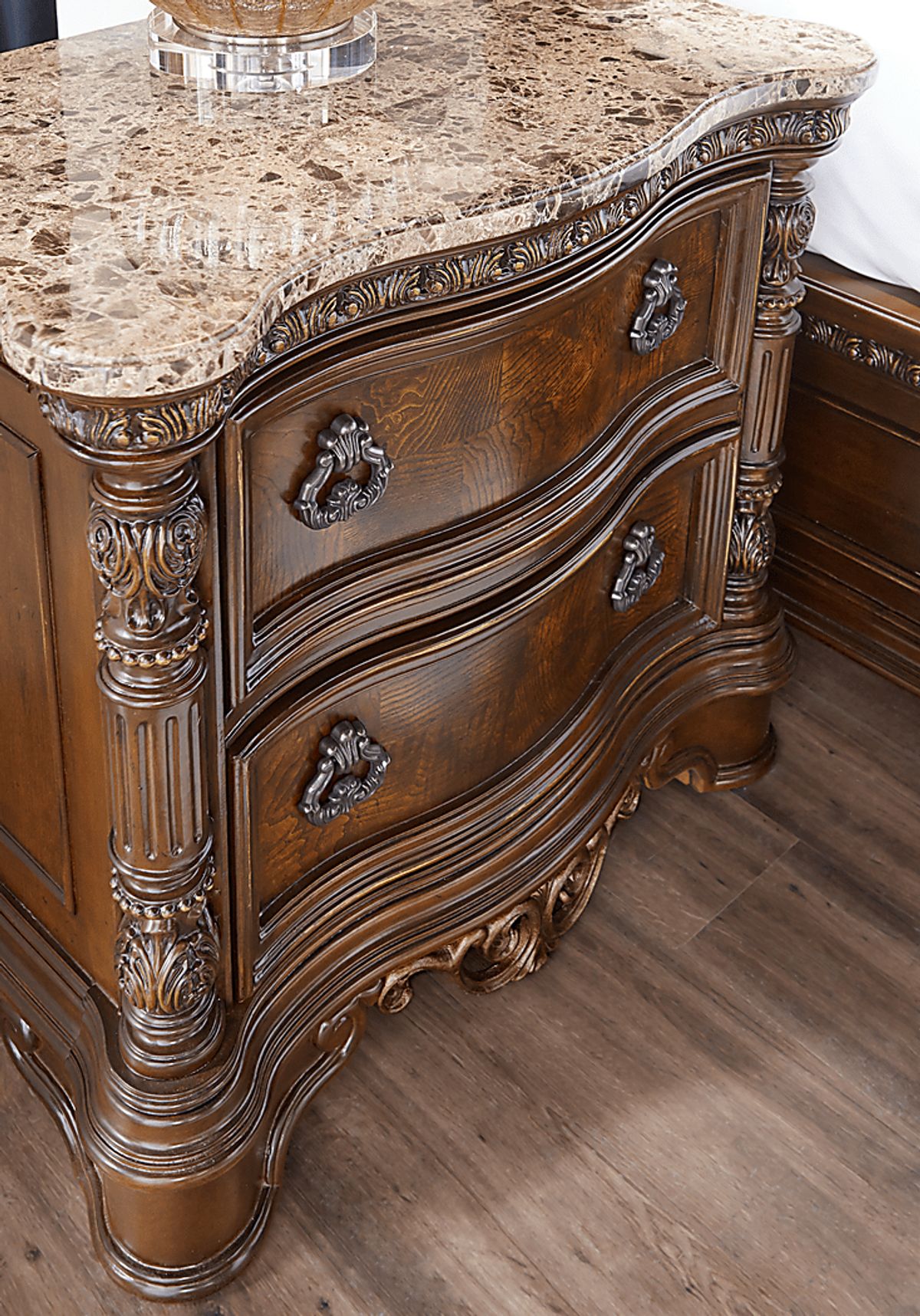 Handly Manor Dark Pecan Wood Nightstand | Rooms to Go