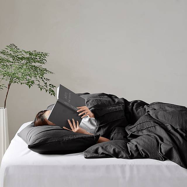 Hanleyea Black Queen 3 Pc Comforter Set - Thumbnail - Image 11