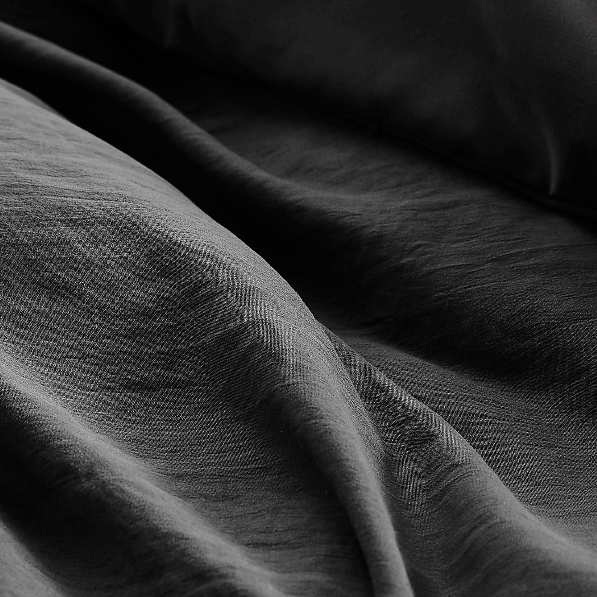 Hanleyea Black Queen 3 Pc Comforter Set - Image 13