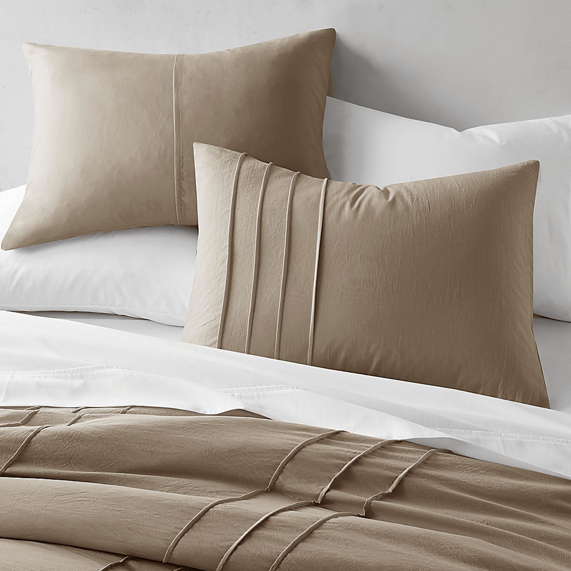 Hanleyea Brown Queen 3 Pc Comforter Set - Image 14