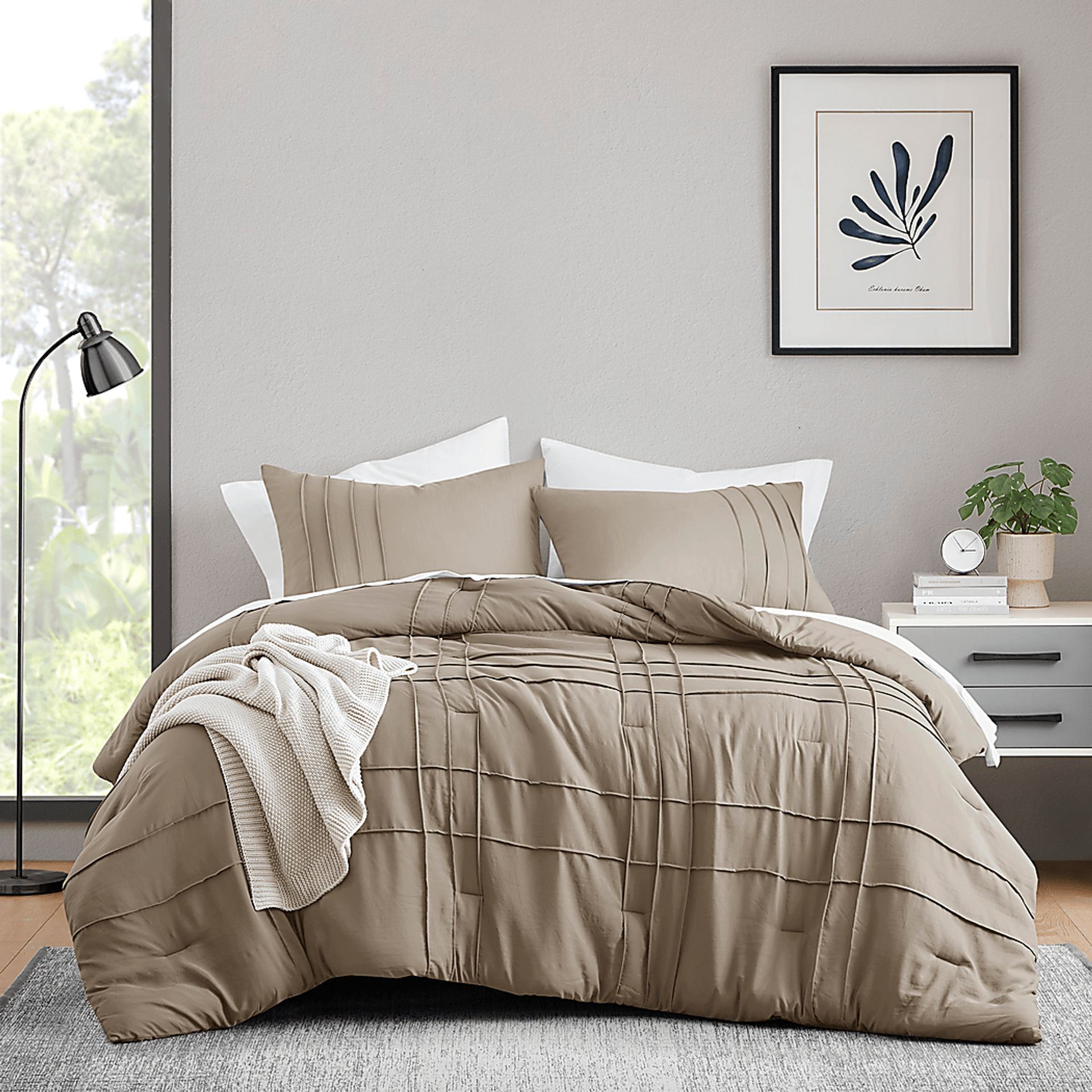 Hanleyea Brown Queen 3 Pc Comforter Set - Image 2