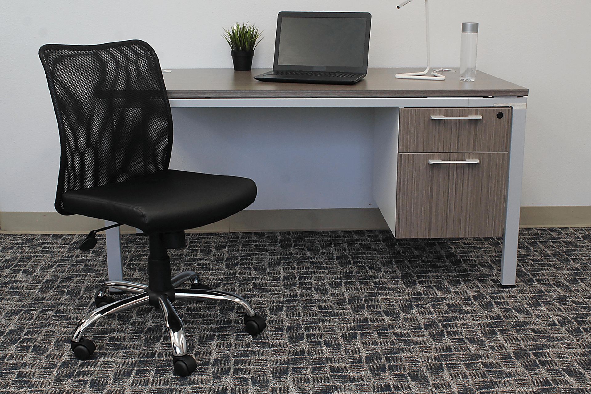 Hansen Rowe Black Desk Chair - Image 2