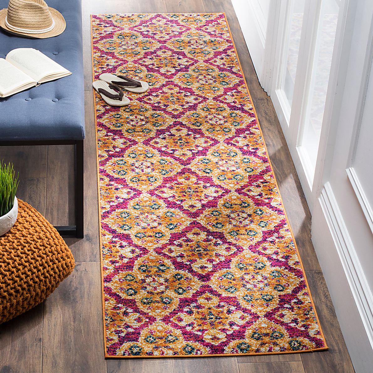 Harbor Terrace Fuchsia 2'3 x 8' Runner Rug