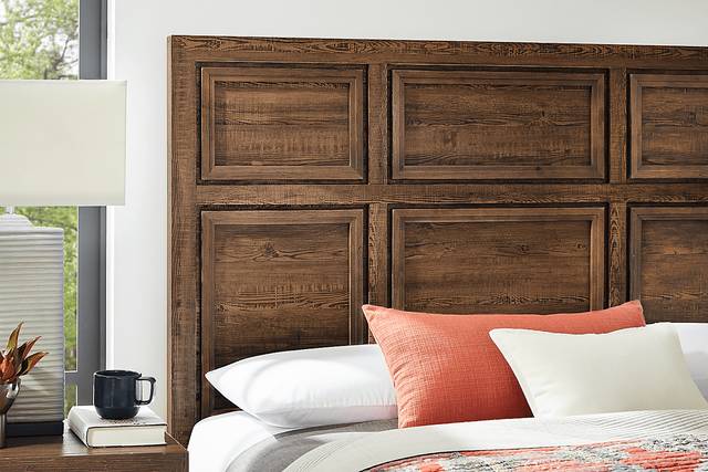 Hartney Mill Brown 6 Pc King Bedroom - Thumbnail - Image 3