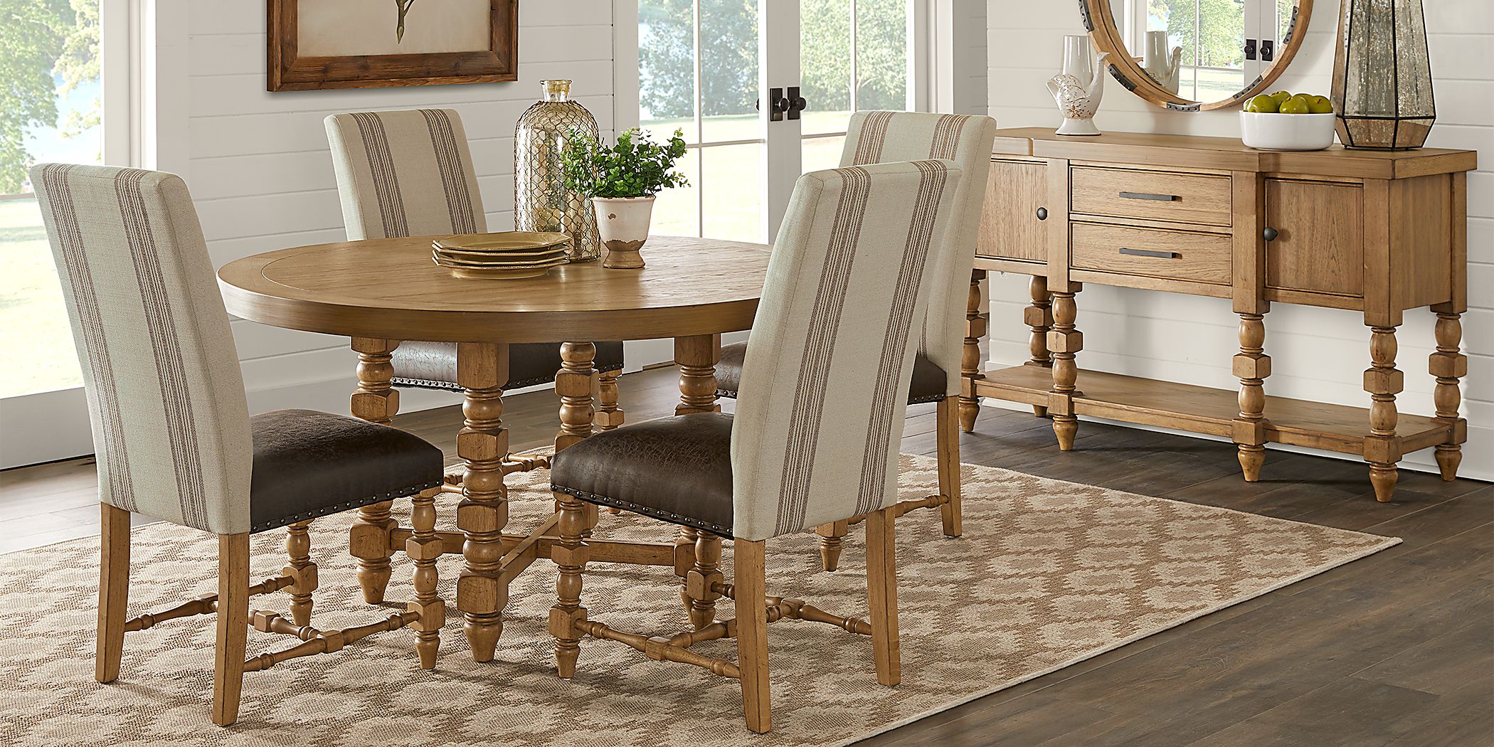 Hartsdale Hickory 5 Pc Round Dining Room