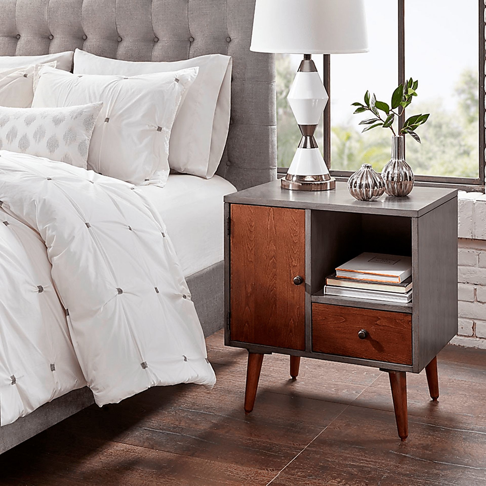 Hauteur Gray Nightstand - Image 2