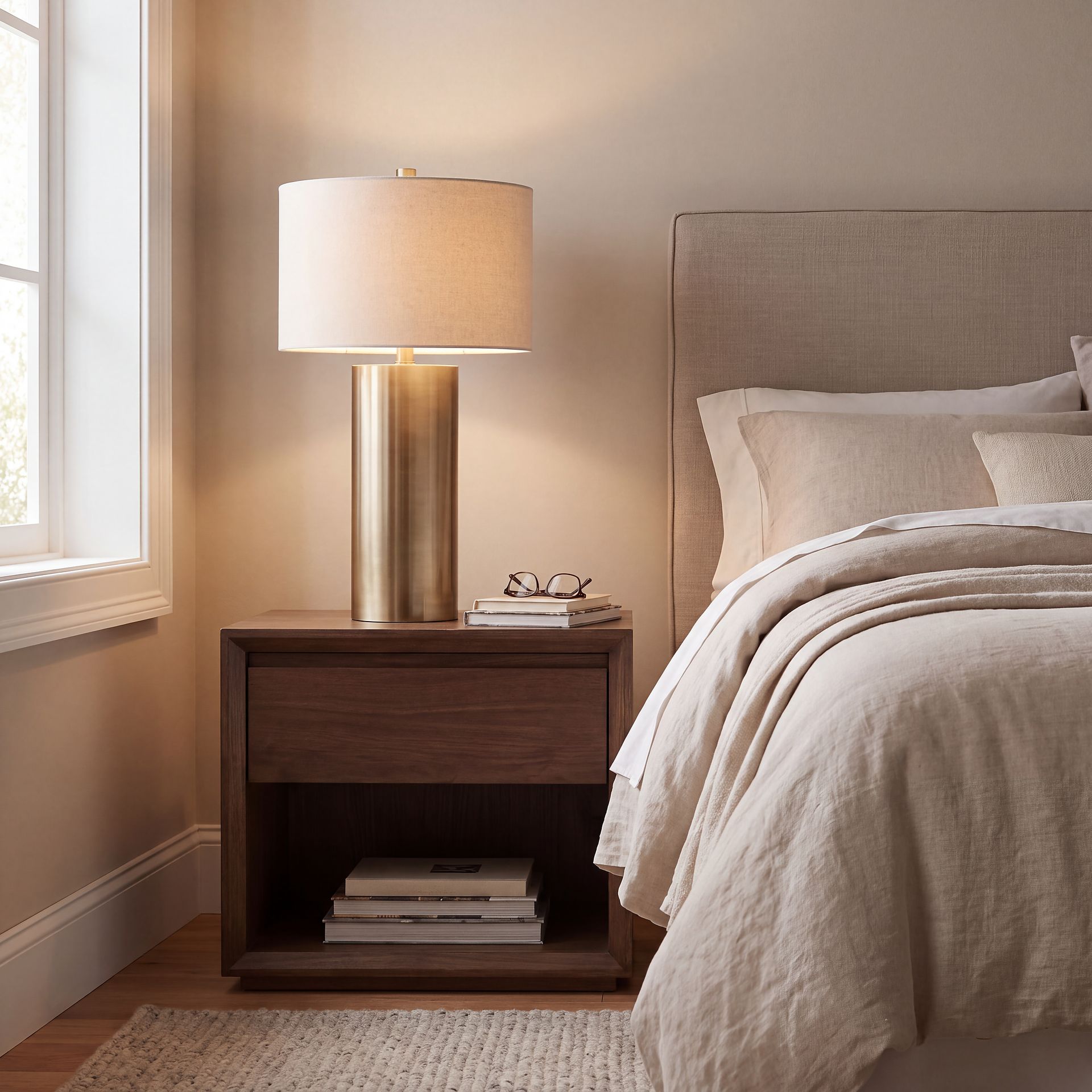 Hawk Court Brass Lamp - Image 3
