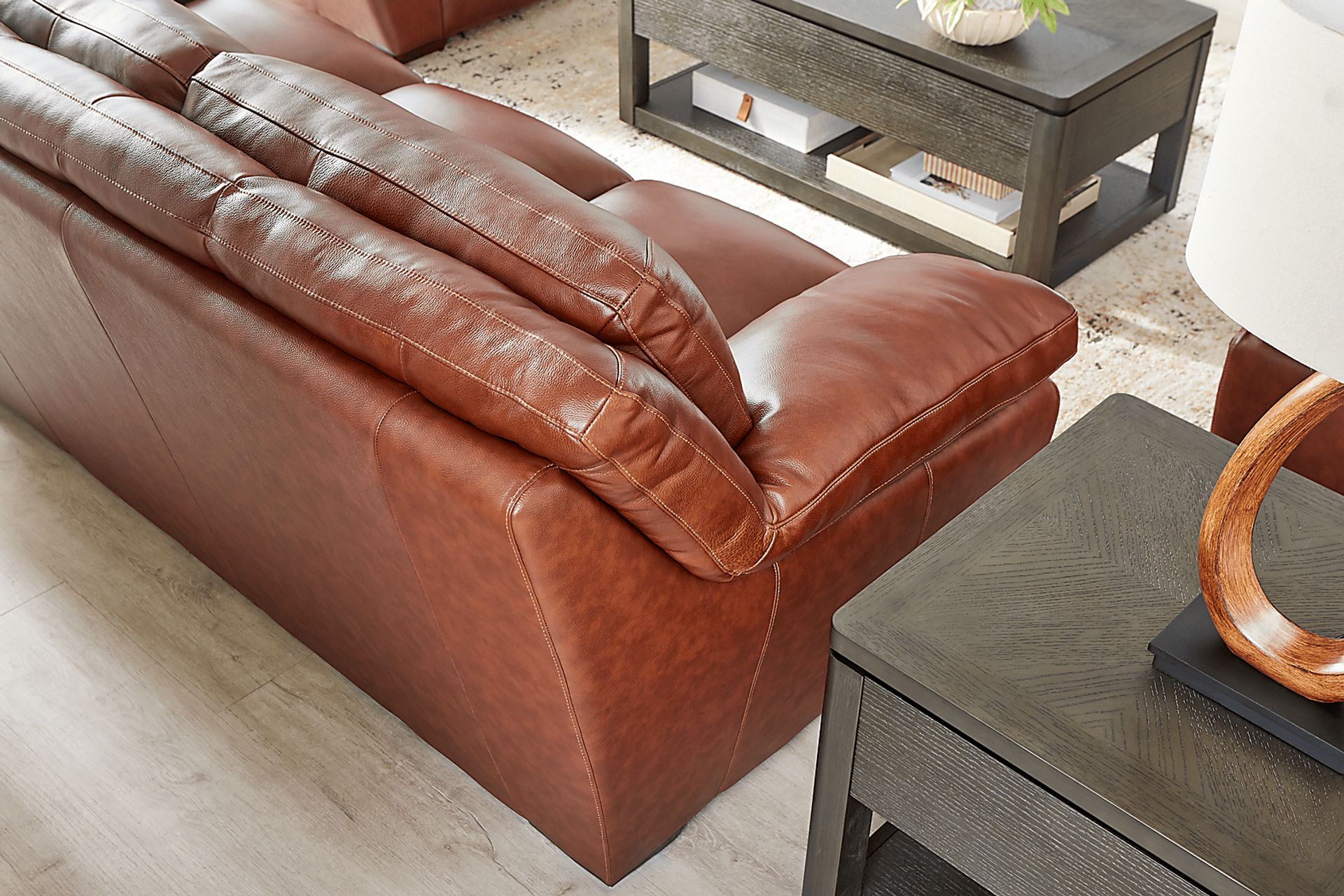 Hayworth Brown 2 Pc Leather Living Room - Image 3