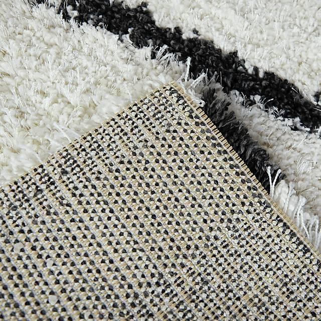 Heaney Cream 5'3 x 7' Rug - Thumbnail - Image 3
