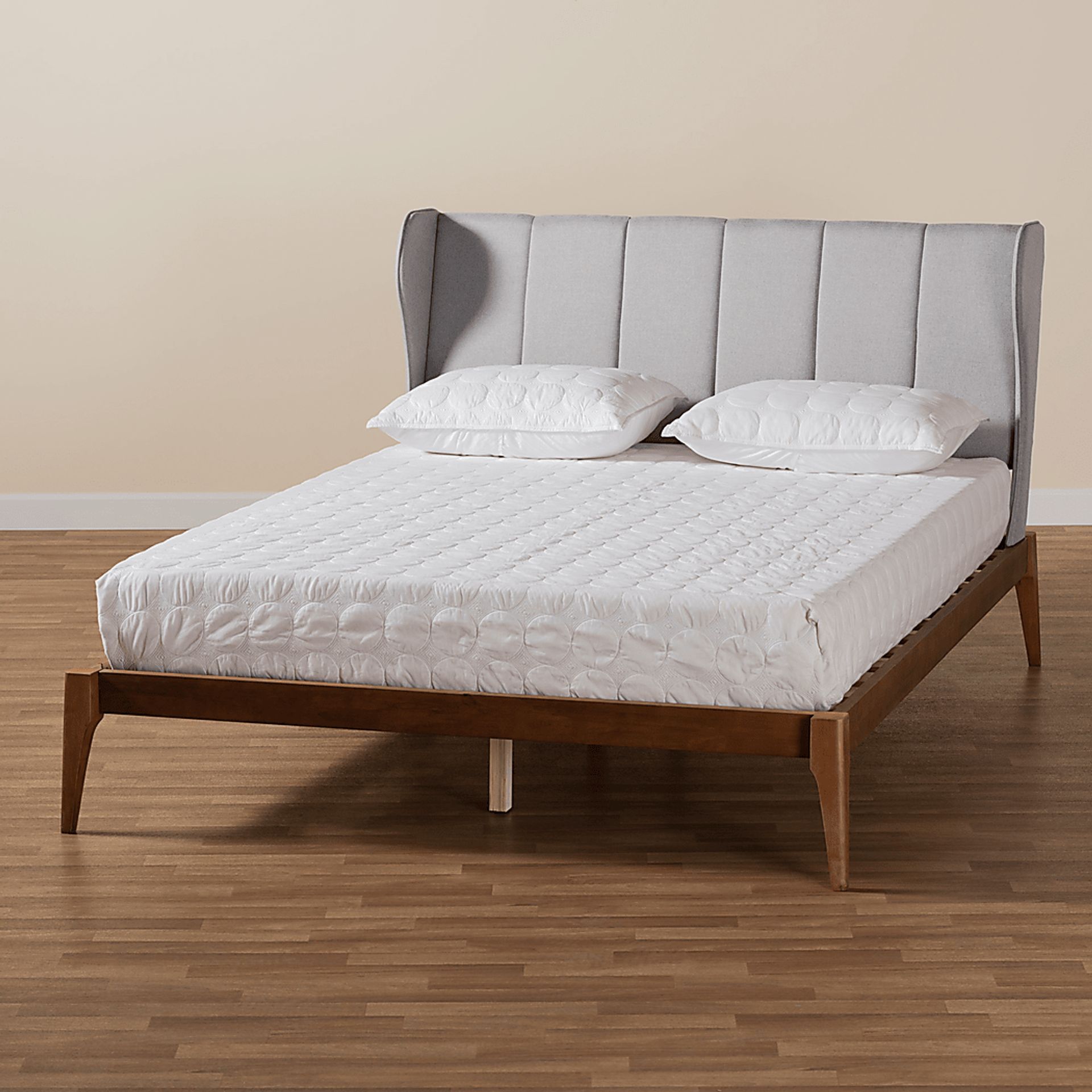 Hebbron Light Gray Queen Bed - Image 3