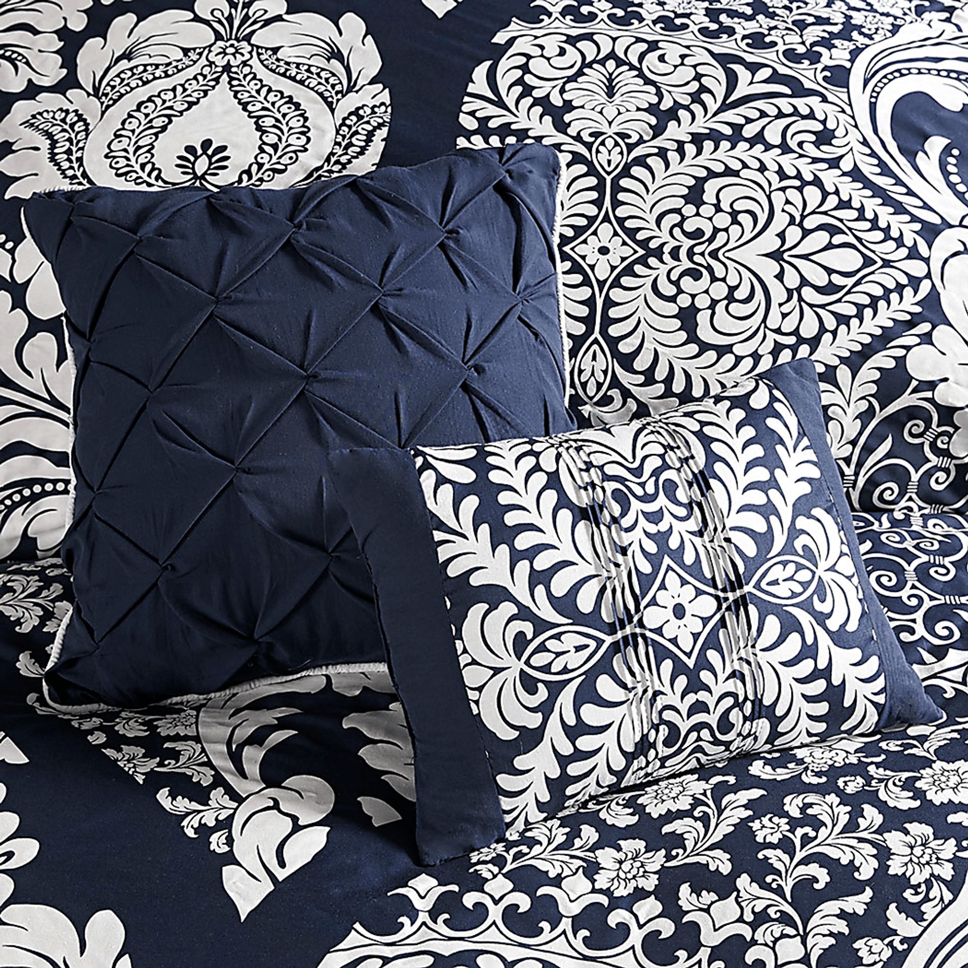 Hedwige Blue 7 Pc Queen Comforter Set - Image 7