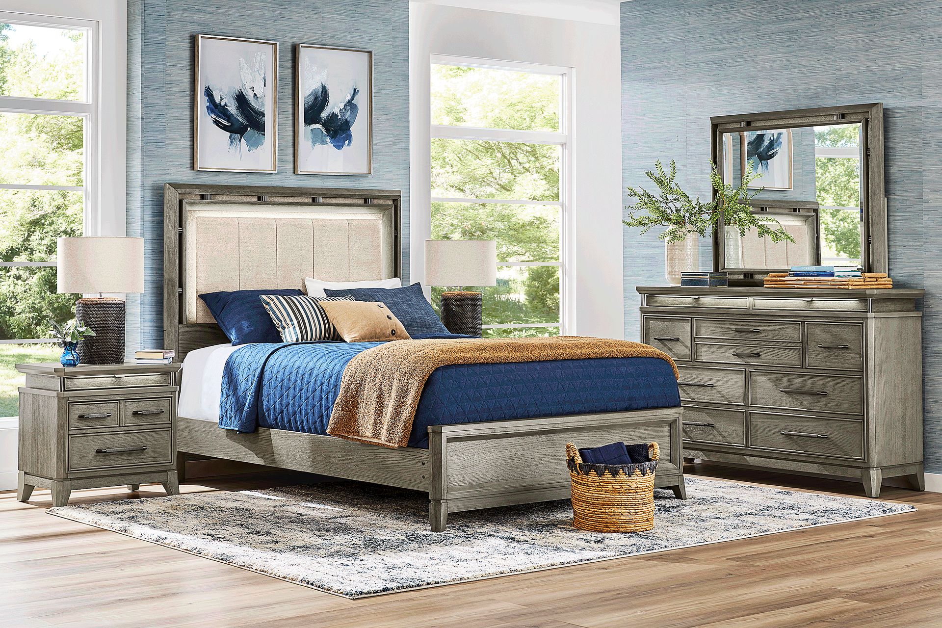 Heiress Gray 5 Pc Queen Upholstered Bedroom - Image 1