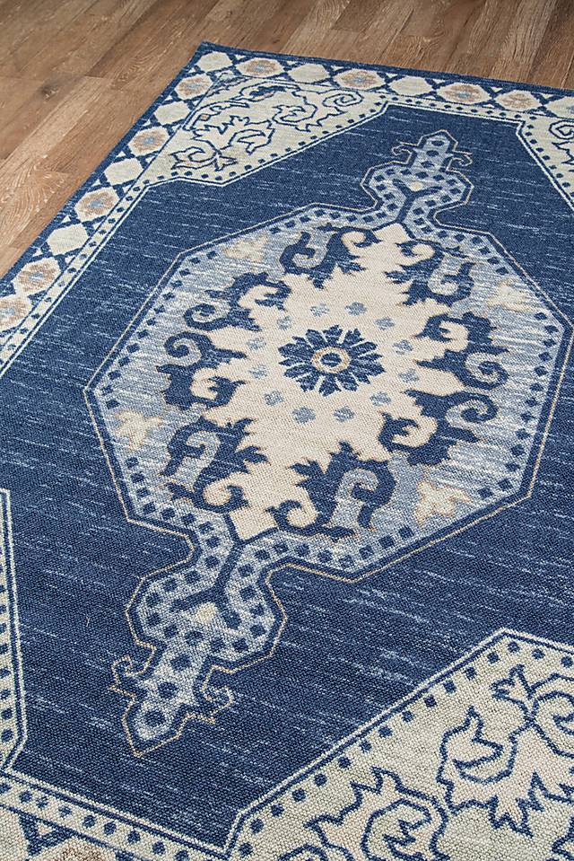 Helna Blue 5'3 x 7'6 Rug - Thumbnail - Image 3