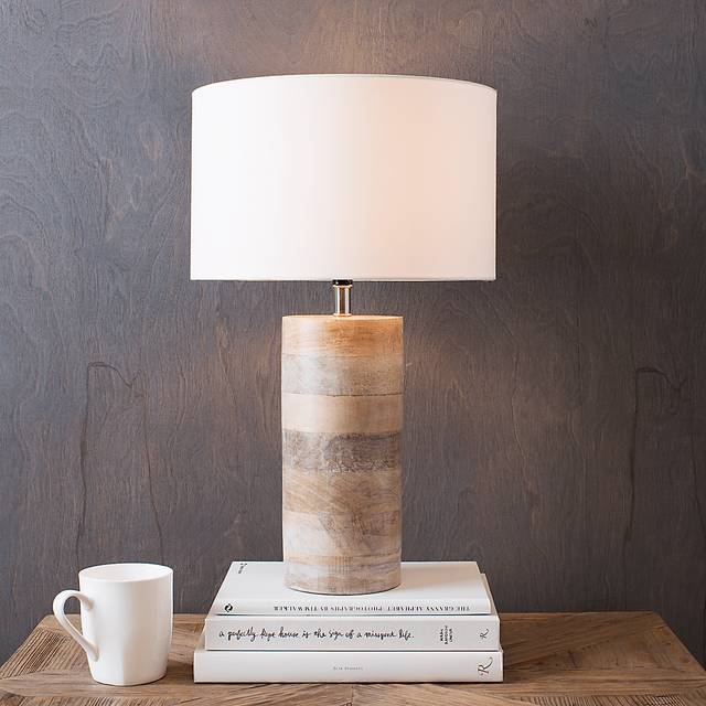 Henrico Bay Ivory Lamp - Thumbnail - Image 9
