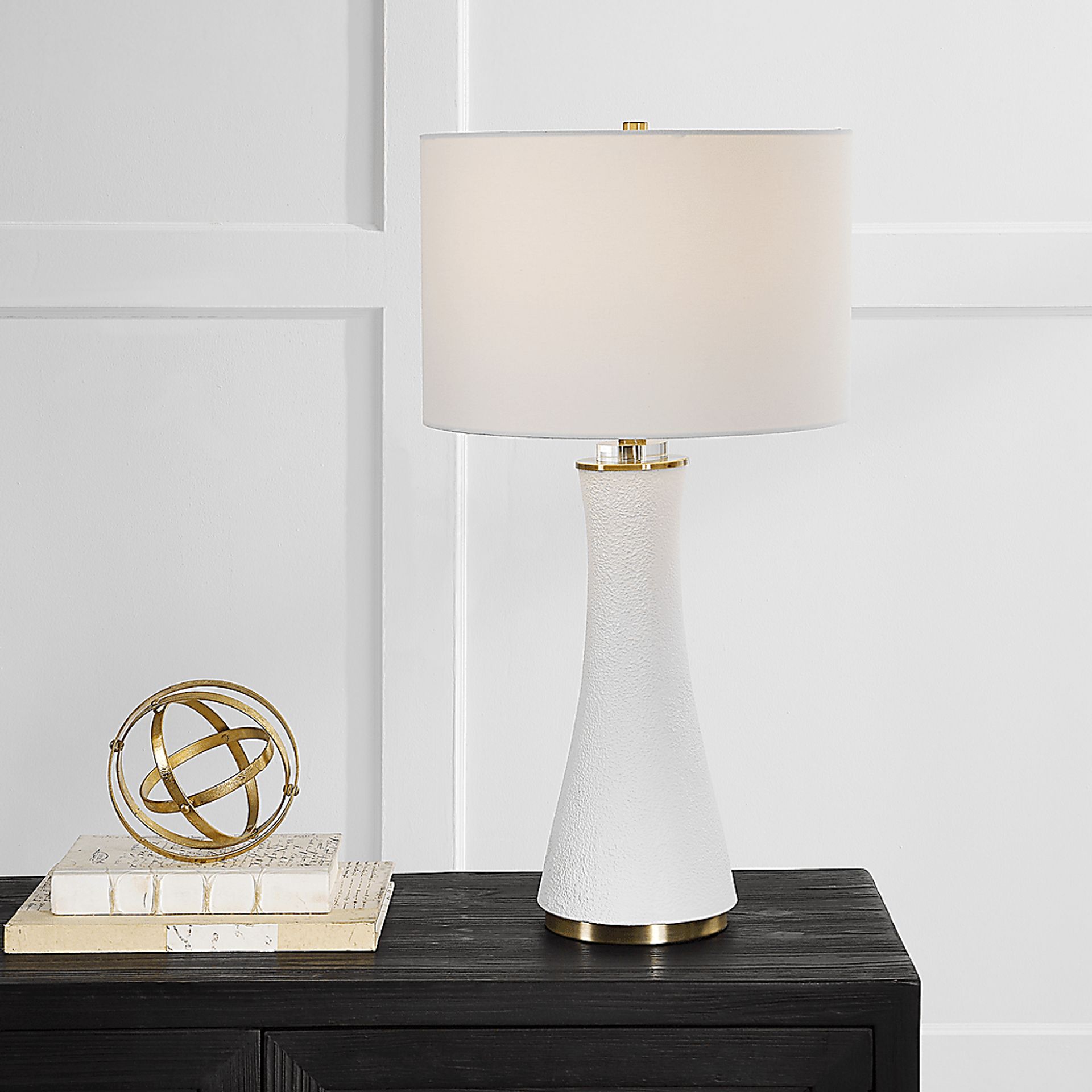 Hepp Isle White Lamp - Image 3