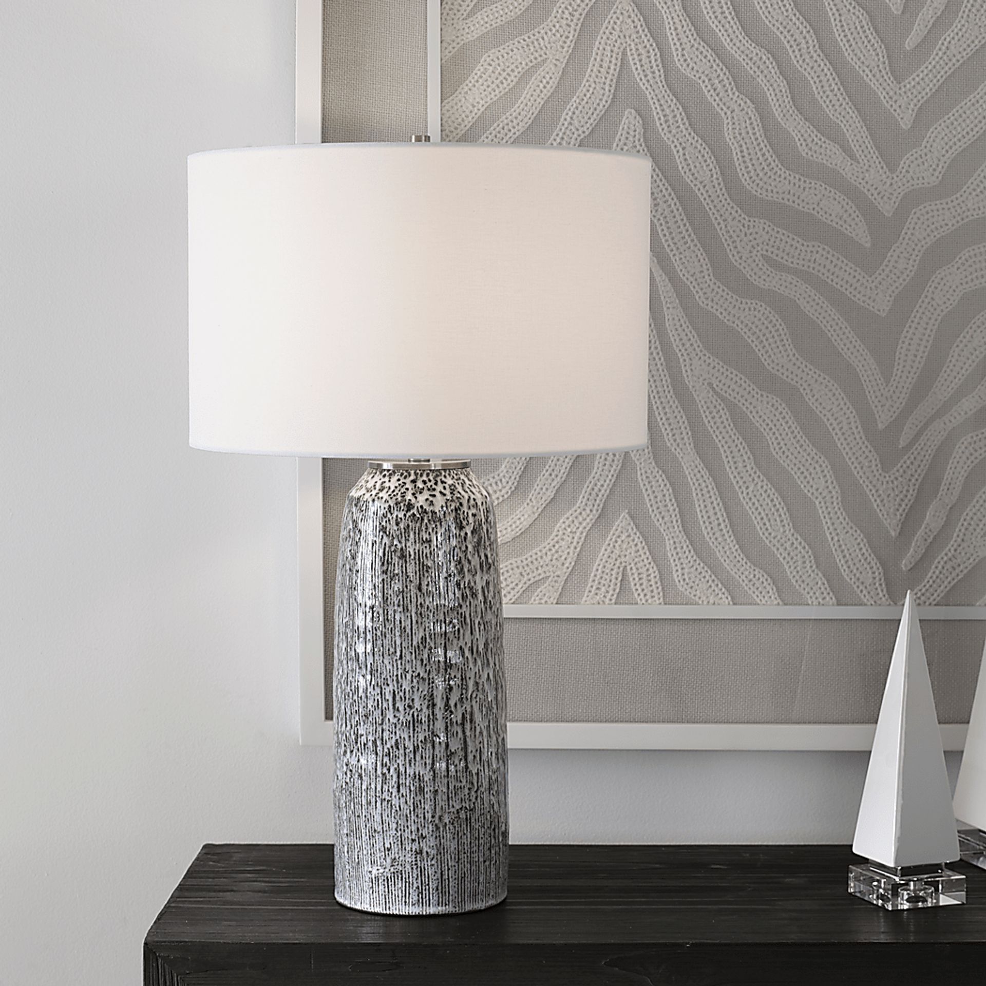 Hiawatha Isle Gray Lamp - Image 5