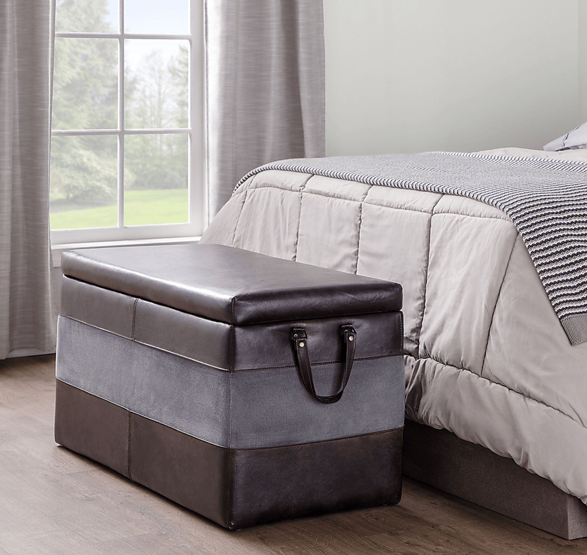 Highlandia Black Storage Bench - Image 4