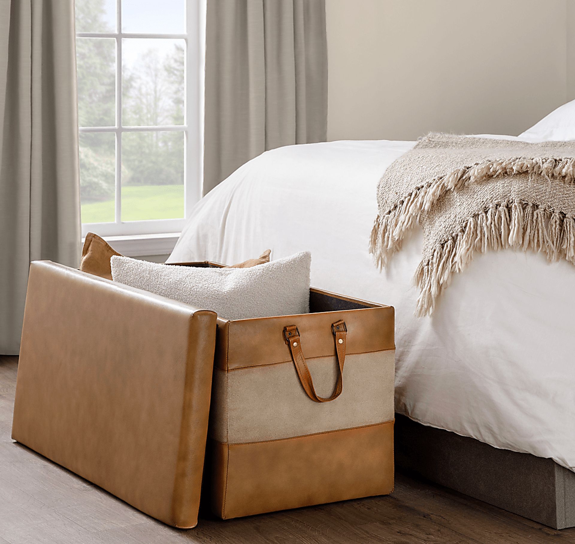 Highlandia Camel Storage Bench - Image 5
