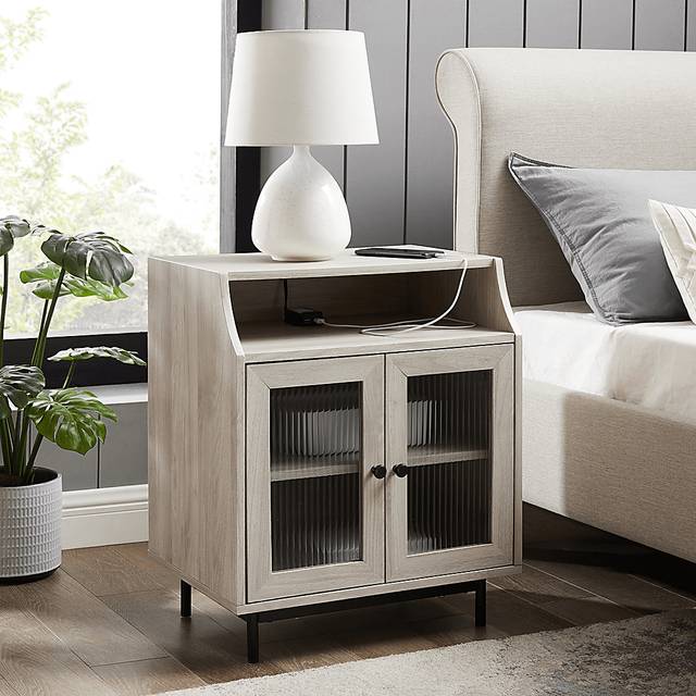 Hilander Brown End Table - Thumbnail - Image 6