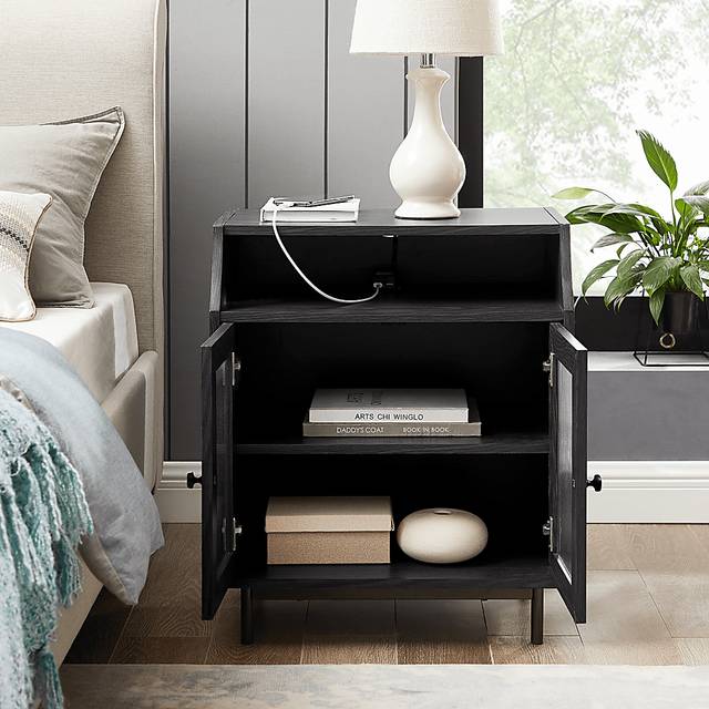 Hilander Gray End Table - Thumbnail - Image 6
