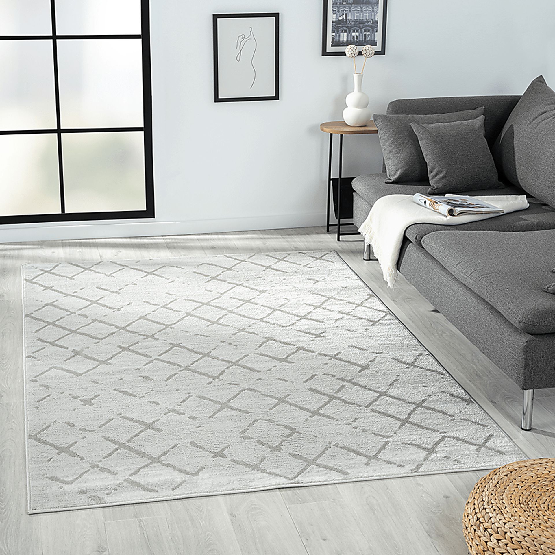 Hildegarde Cream 5' x 7' Rug - Image 2
