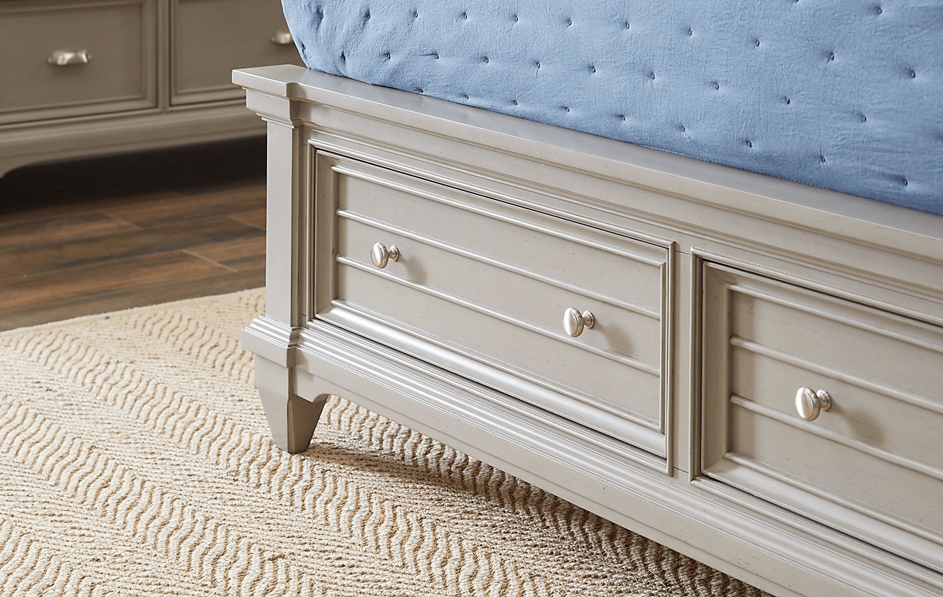 Hilton Head Gray 5 Pc King Storage Bedroom - Image 4