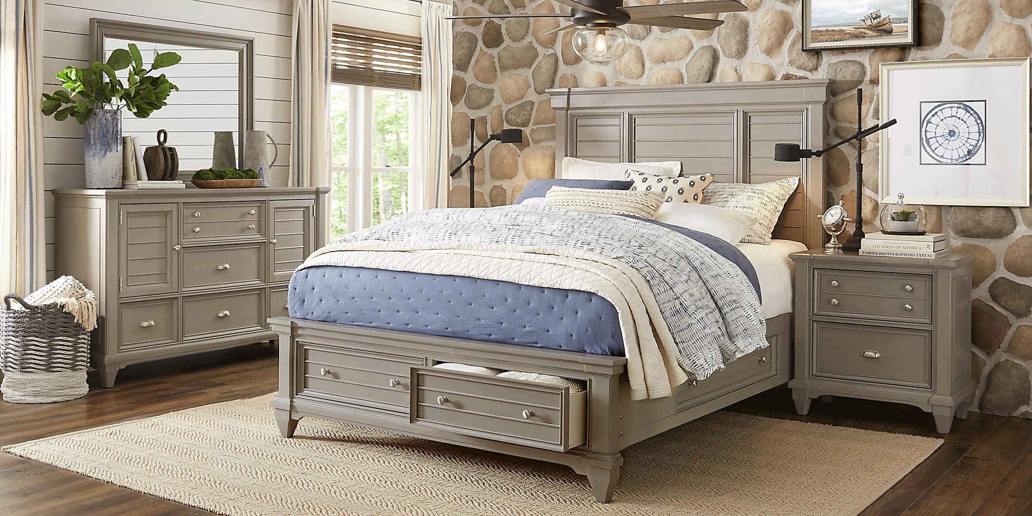 https://assets.roomstogo.com/product/hilton-head-gray-5-pc-king-storage-bedroom_3326594P_image-room?cache-id=fb0798a94d68f8bd90faf32348819214