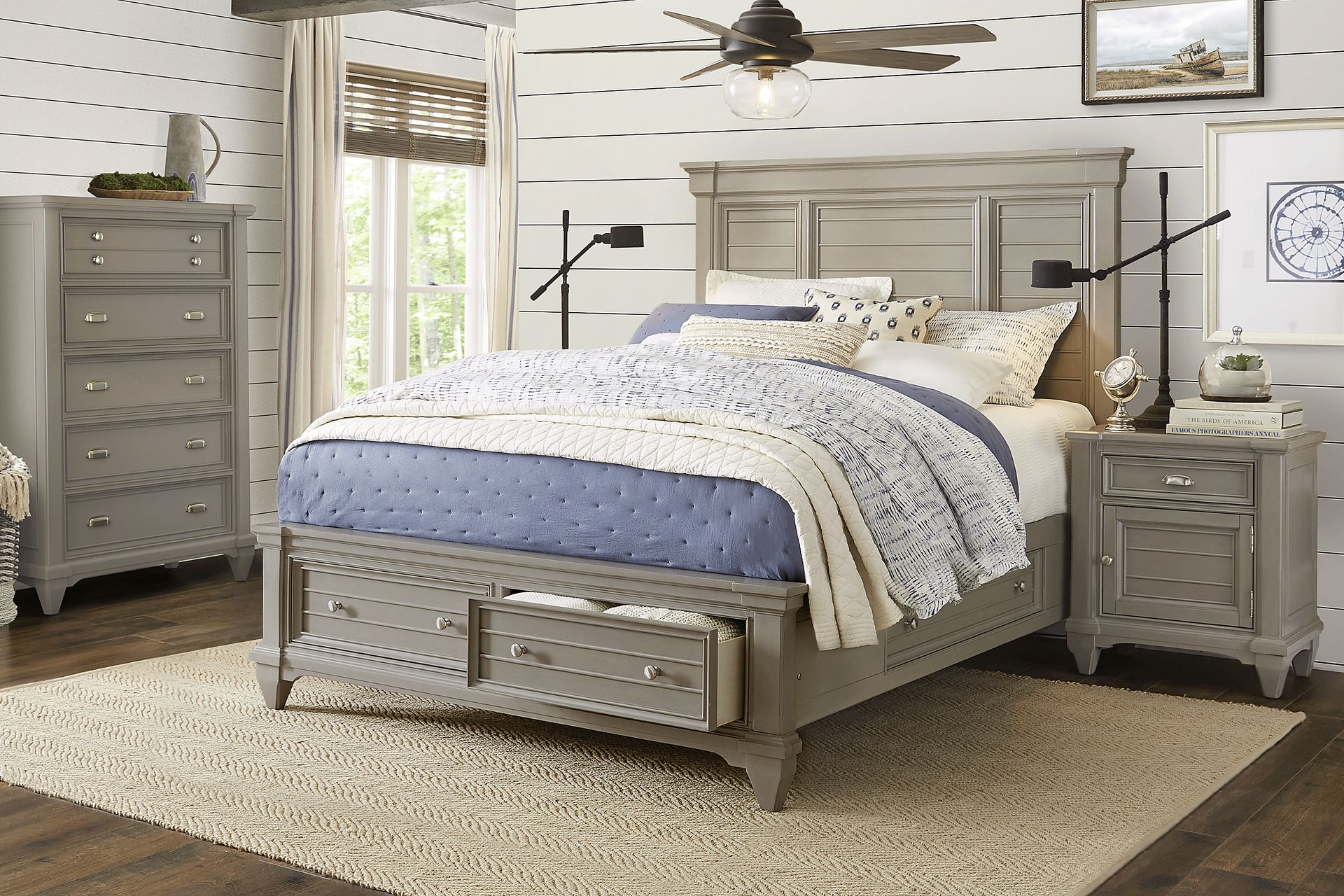 Hilton Head Gray 5 Pc Queen Storage Bedroom - Image 1