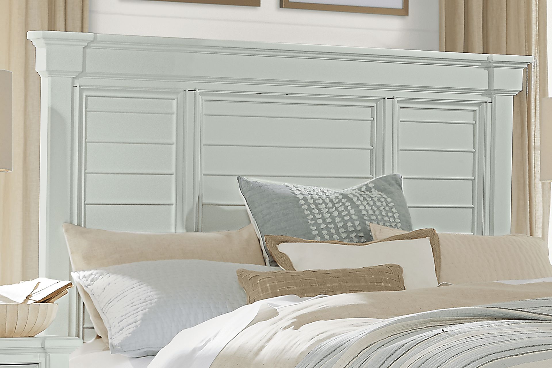 Hilton Head Mint 5 Pc King Panel Bedroom - Image 3