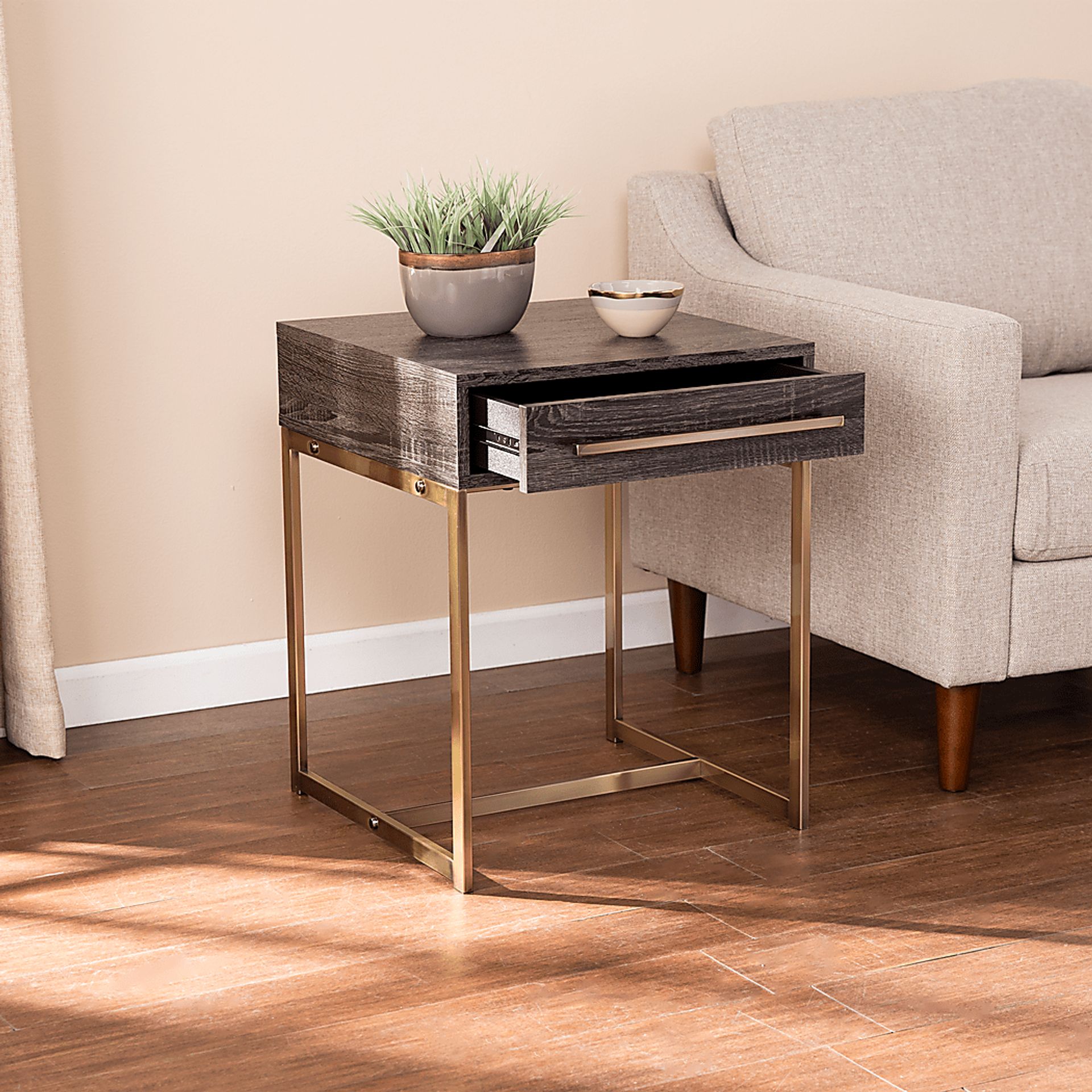 Hilwill Black End Table - Image 5