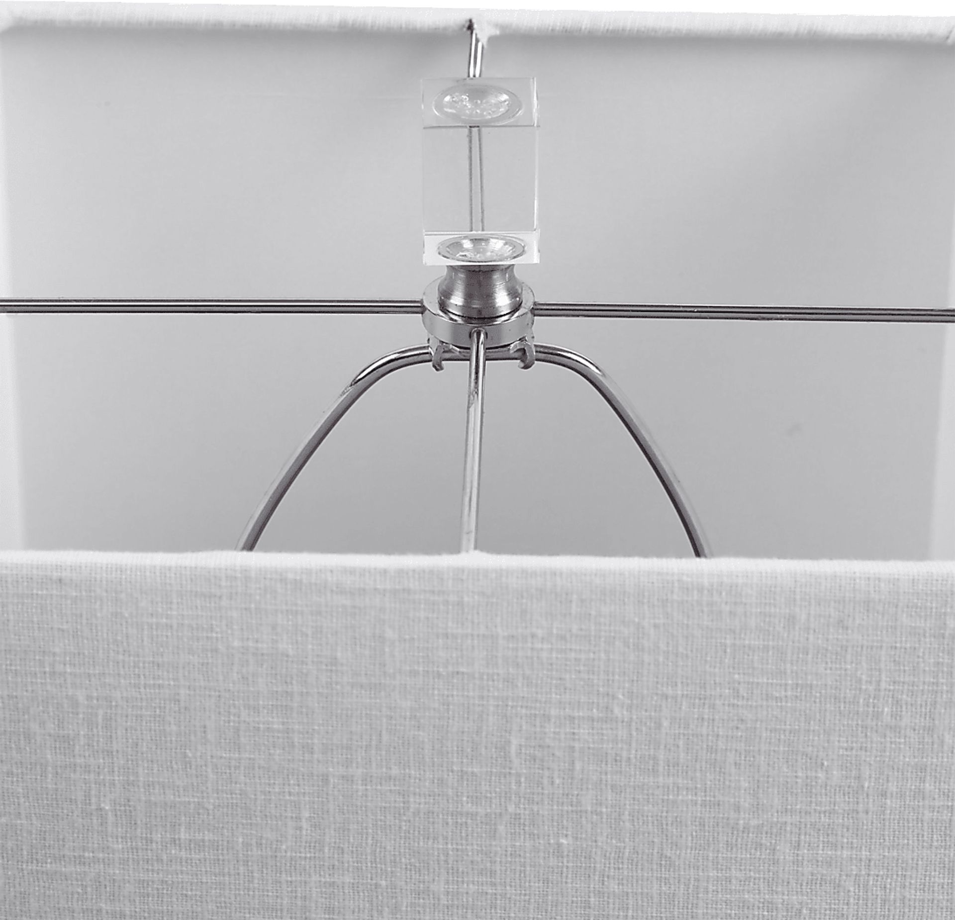 Hitching Post Lane White Lamp - Image 4