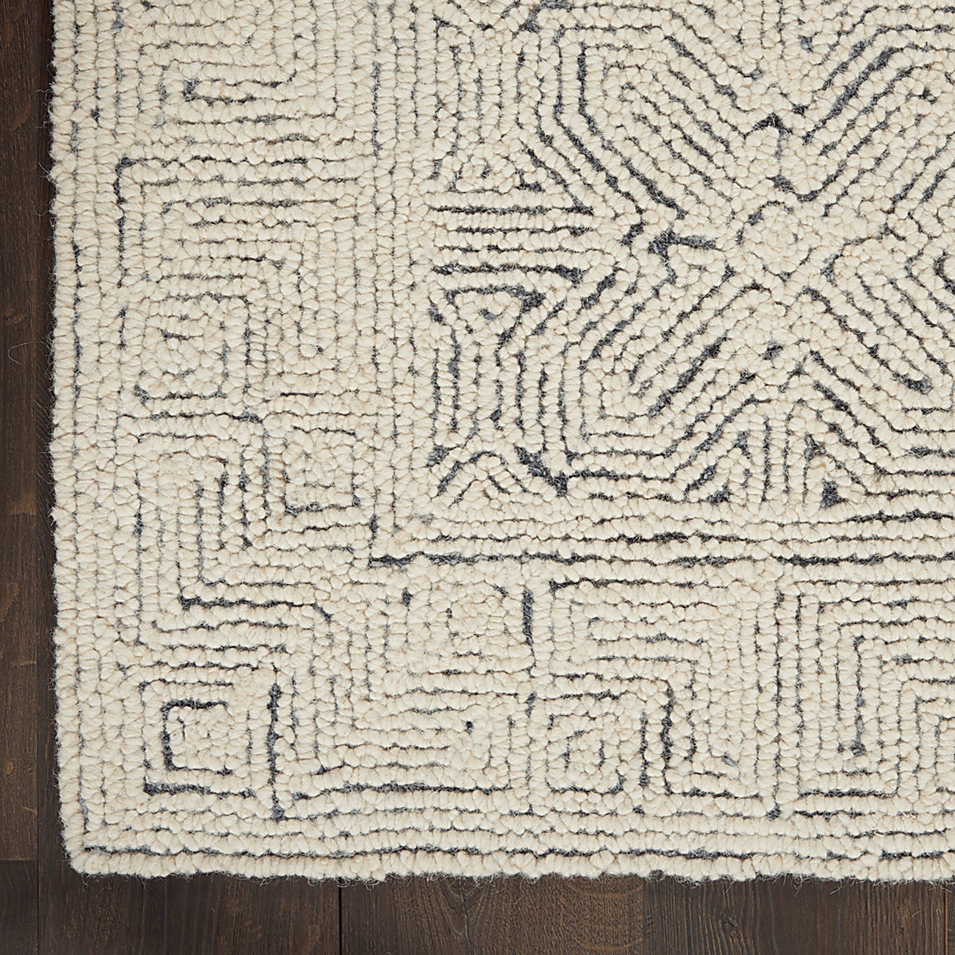 Holford Beige 2'3 x 7'6 Runner Rug - Image 5