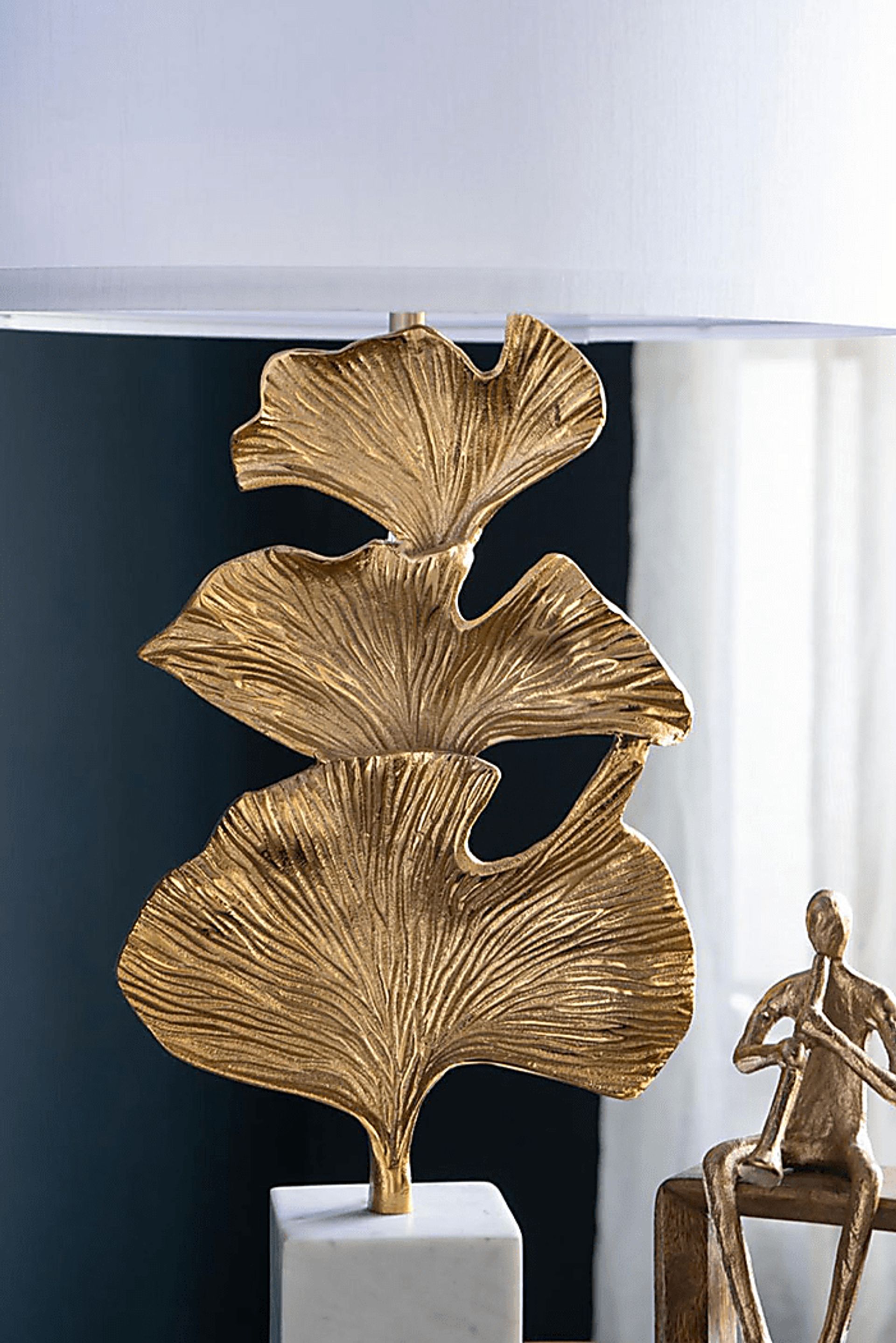 Holyoke Road Gold Lamp - Image 4