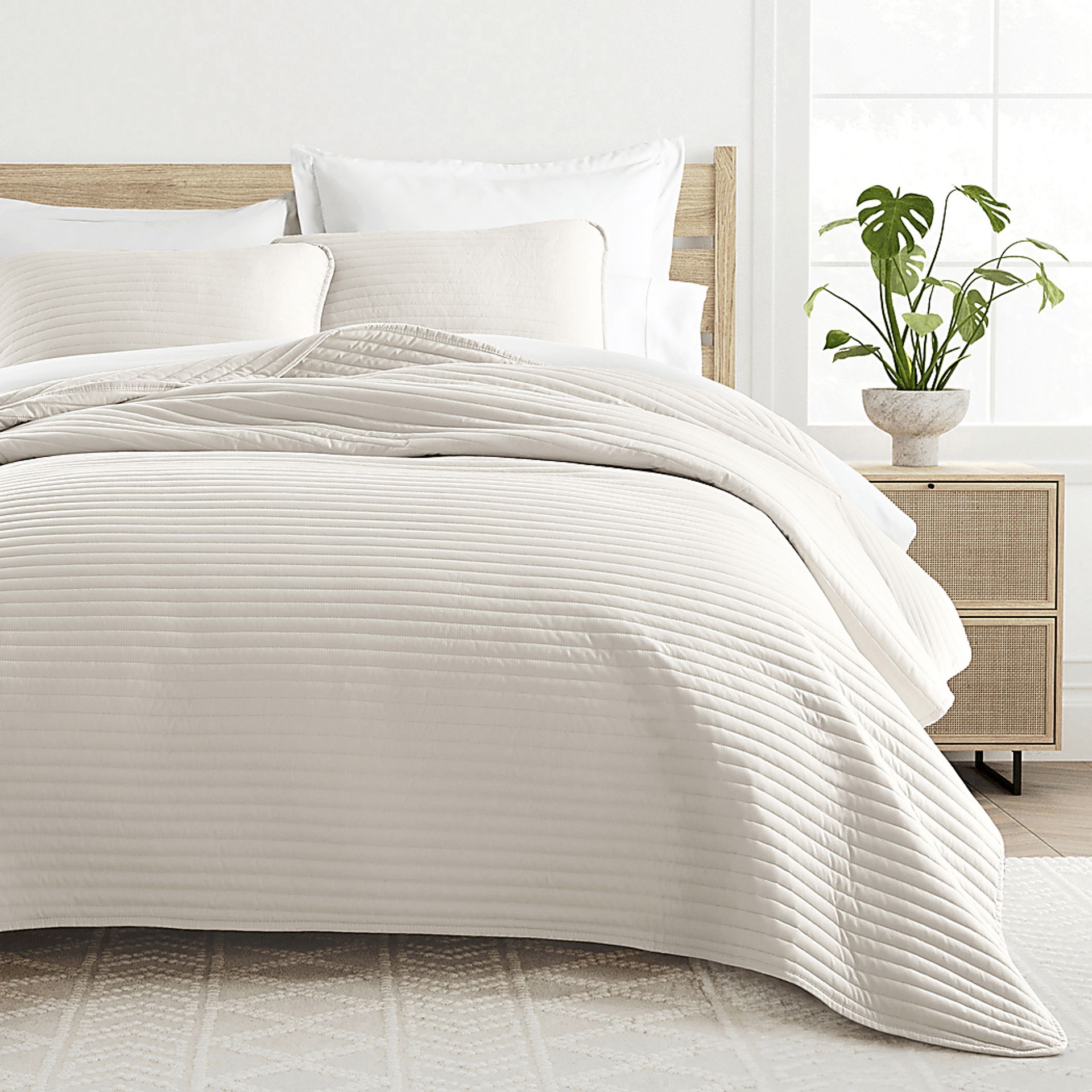 Honeybell Beige 3 Pc Queen Quilt Set - Image 3
