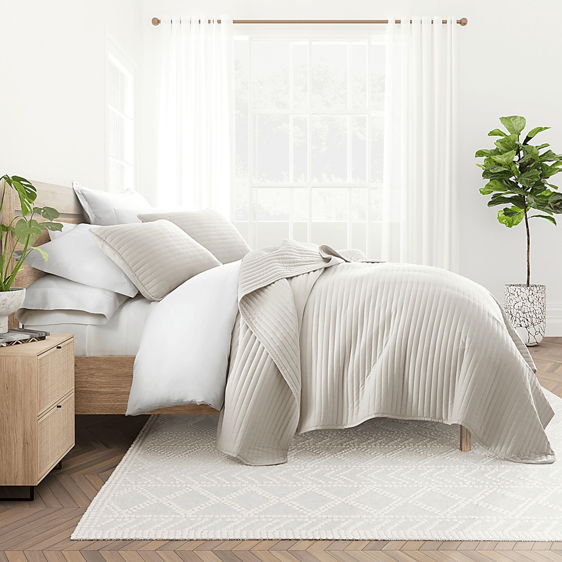 Honeybell Beige 3 Pc Queen Quilt Set - Image 4