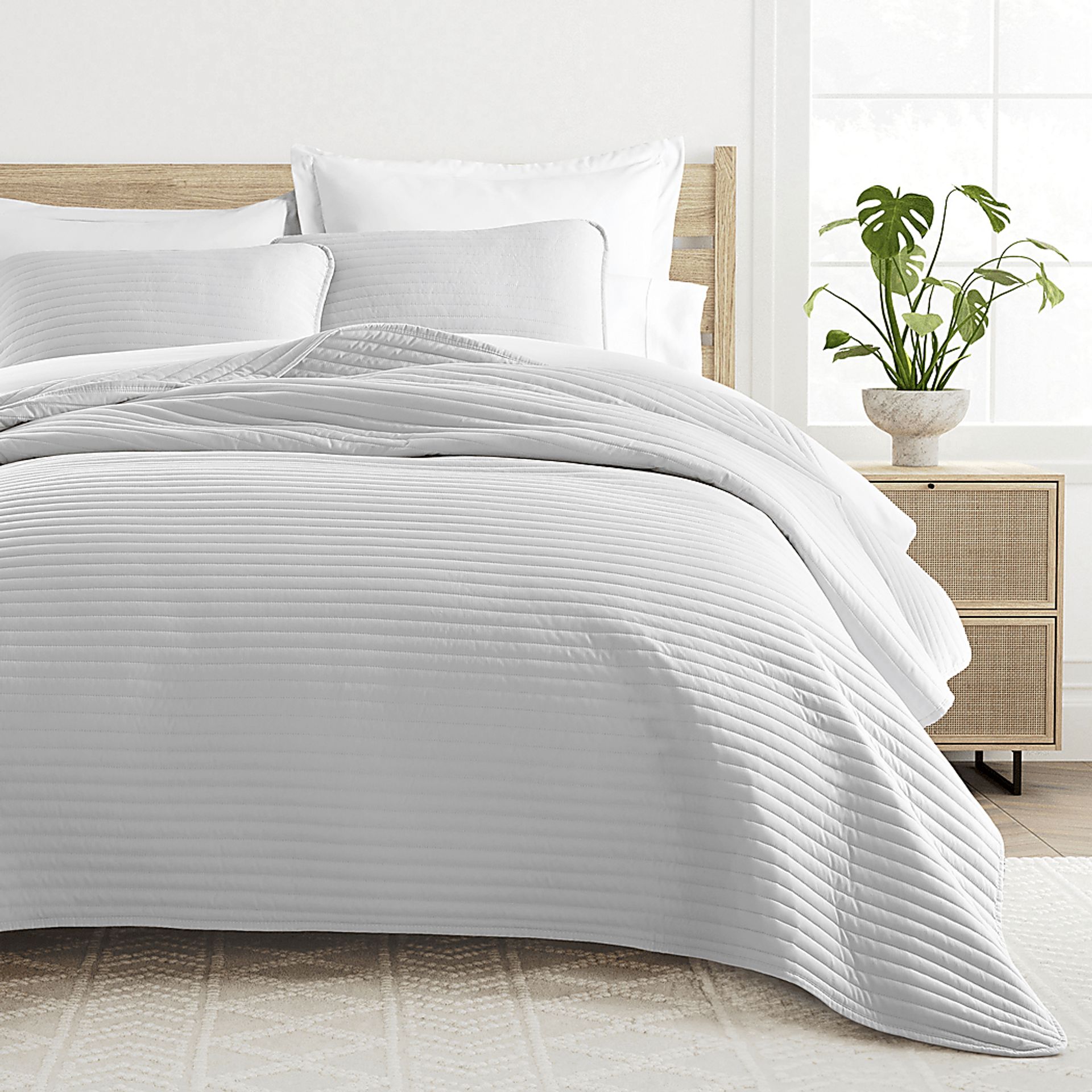 Honeybell Gray 3 Pc Queen Quilt Set - Image 3