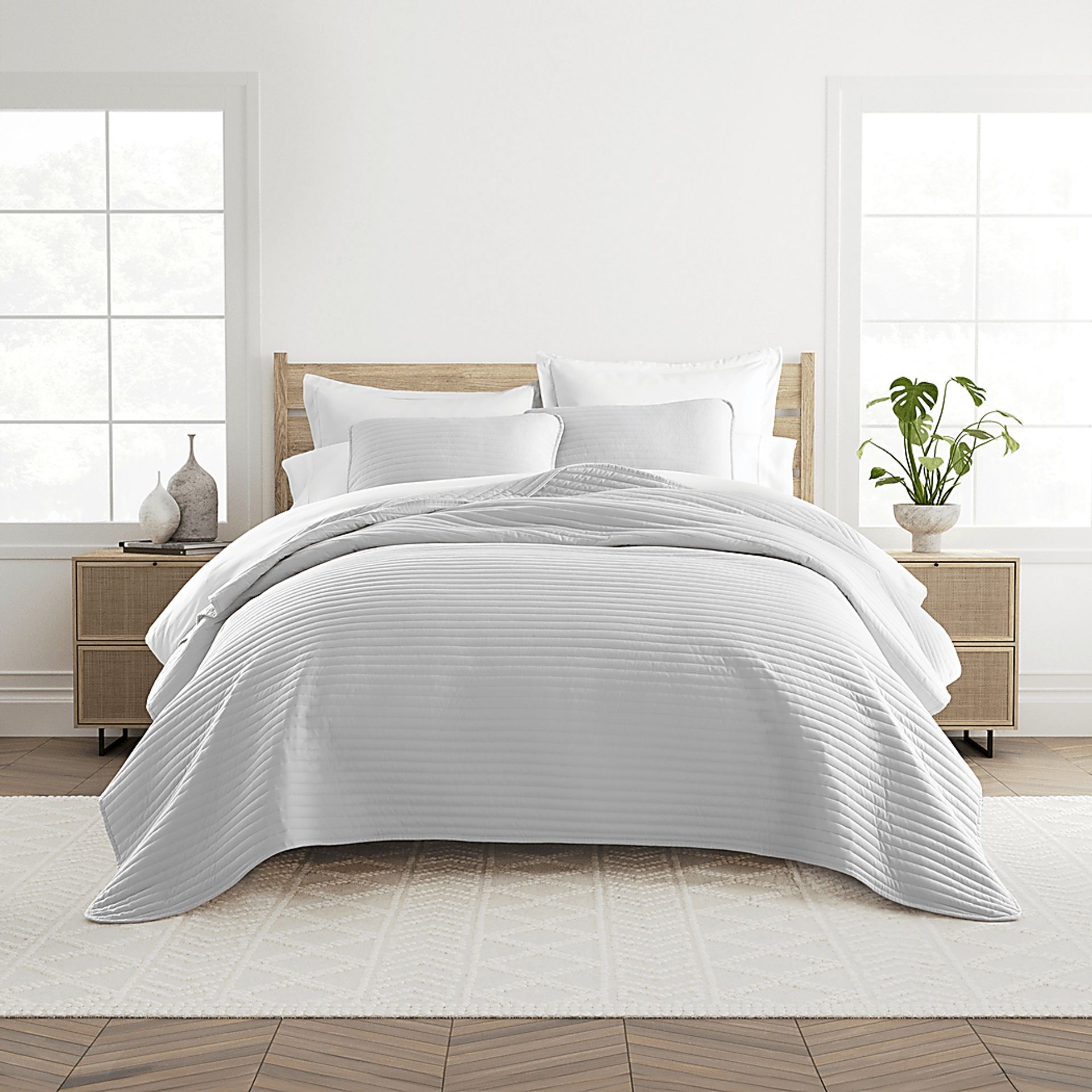 Honeybell Gray 3 Pc Queen Quilt Set - Image 1