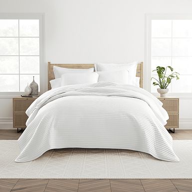 Honeybell White 3 Pc King Quilt Set