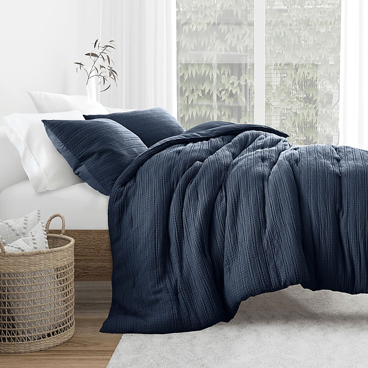 Hoplily Navy Blue Polyester Fabric 3 Pc Queen Quilt Set | Rooms to Go